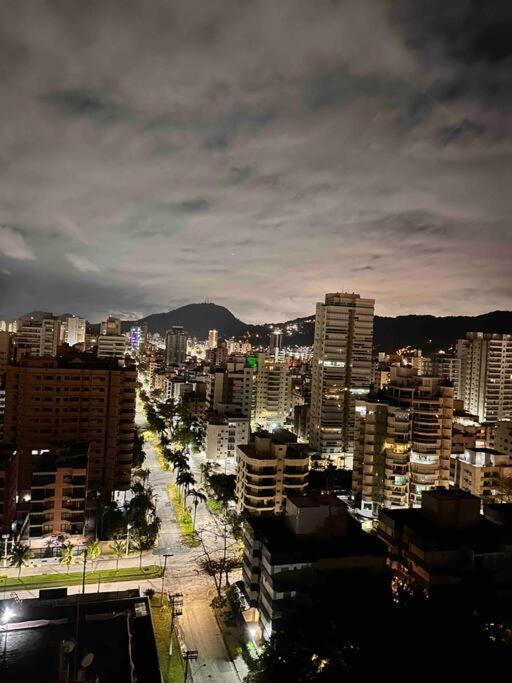 Apto Com Vista Para O Mar Com 2 Vagas - Guaruja Bagian luar foto
